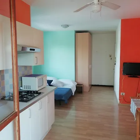 Flat By The Pool Lejlighed