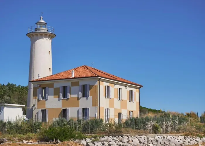 Lägenhet Flat By The Pool