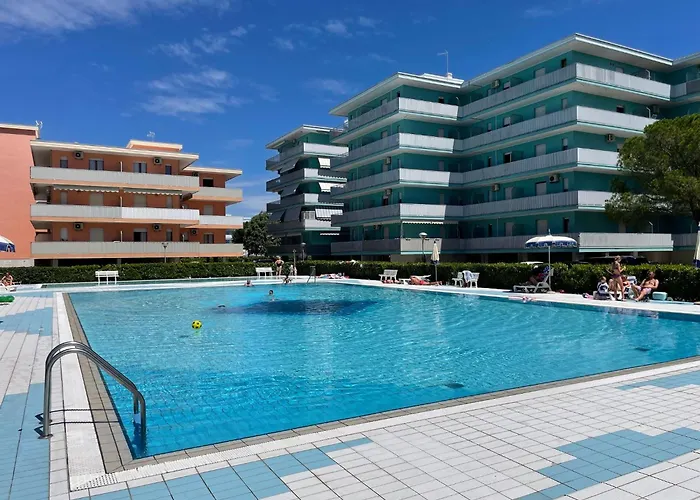 Flat By The Pool * Bibione